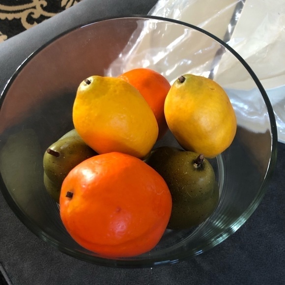 Realistic Faux Fruit Oranges Pears Lemons Plastic 6 PC Decorative Home Decor - Picture 3 of 9